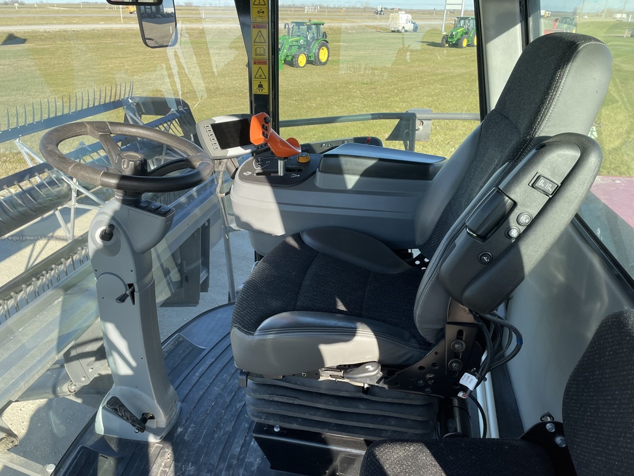 2014 Massey Ferguson WR9740 Image 26