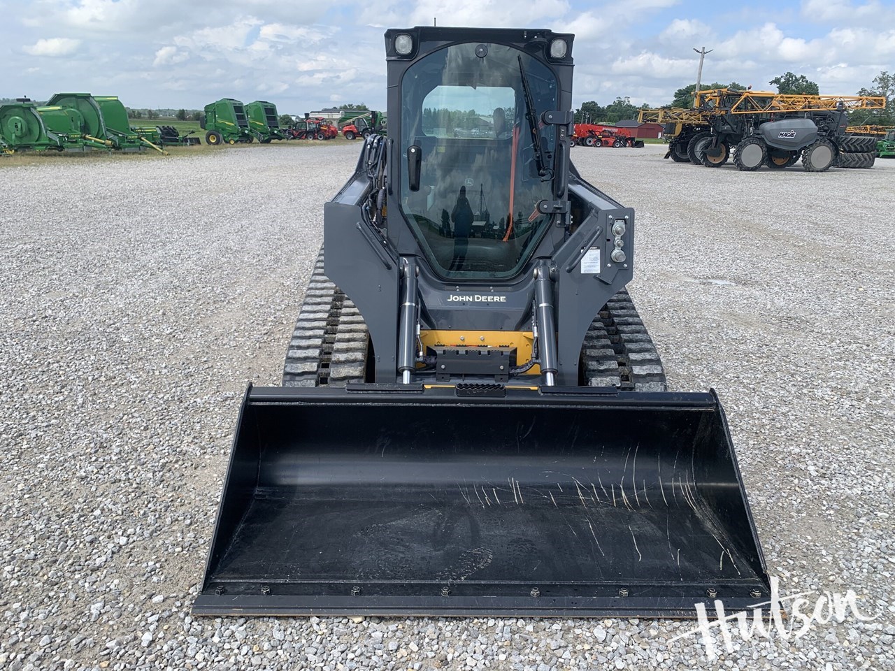 2024 John Deere 325G Image 2