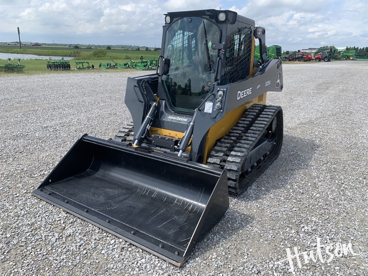 2024 John Deere 325G Image 3