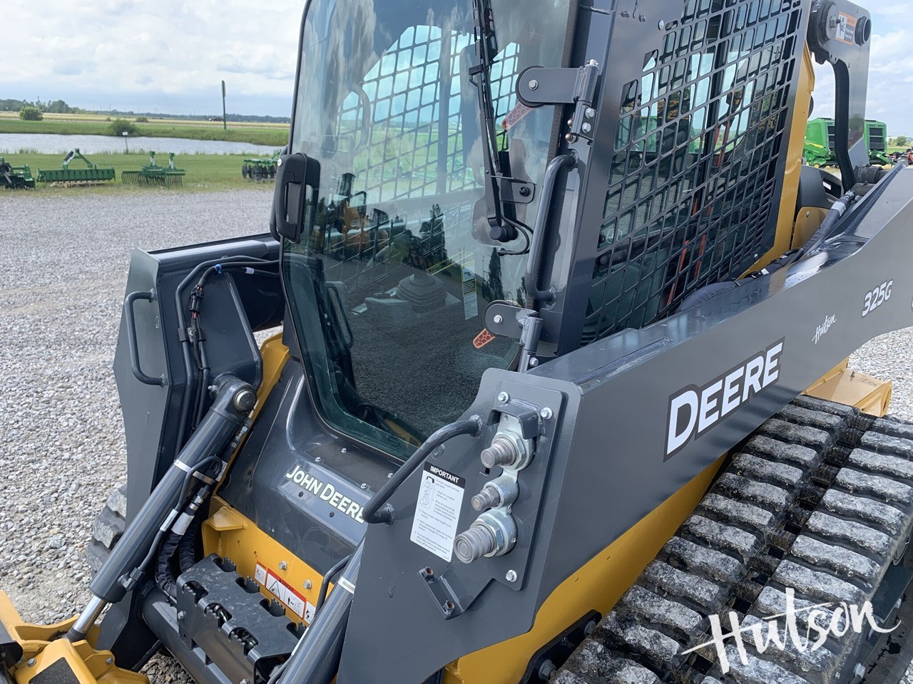 2024 John Deere 325G Image 13