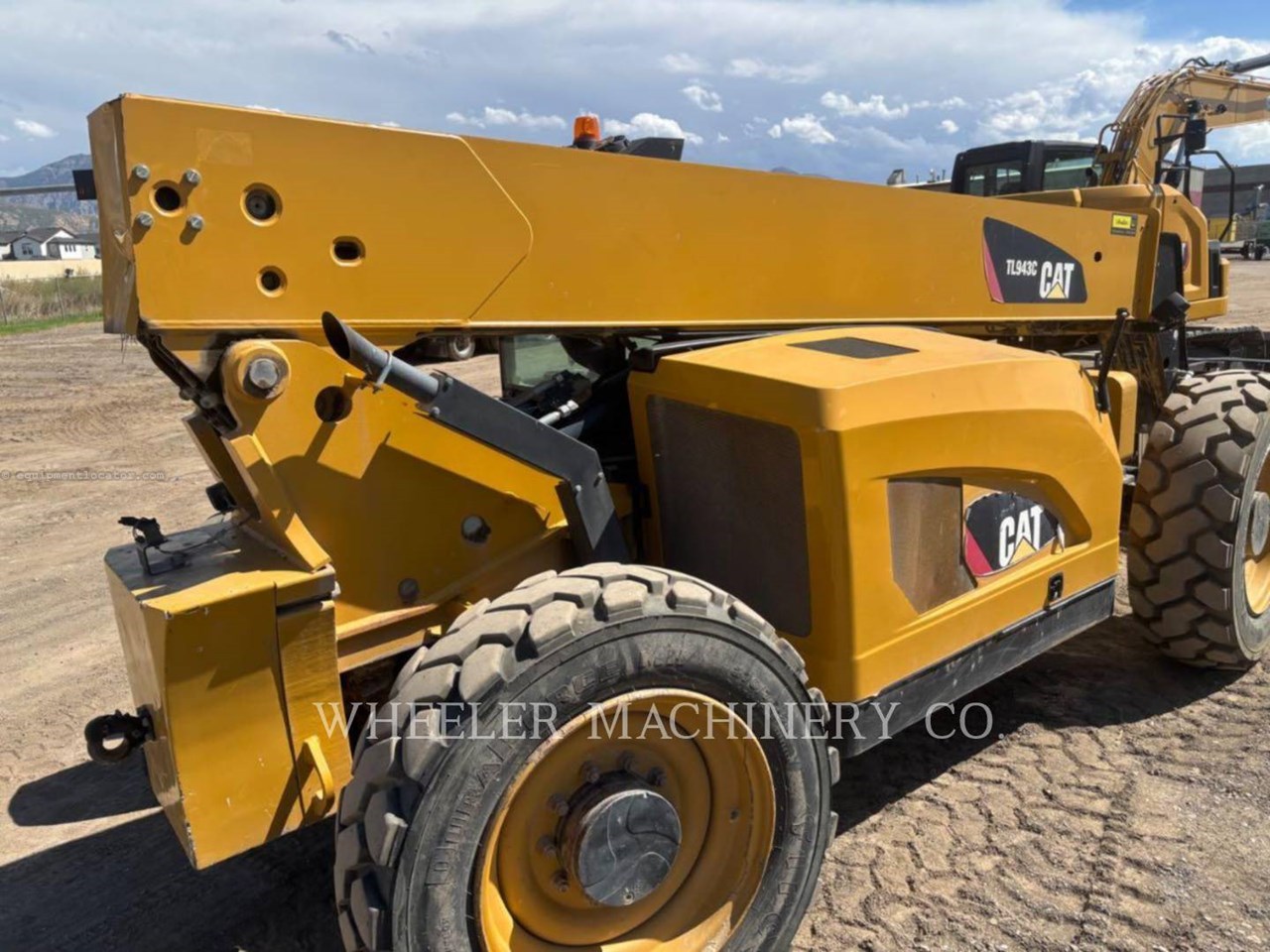 2015 Caterpillar TL943C CAB Image 10