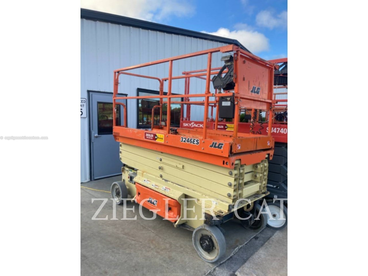 2016 JLG 3246ES Image 1