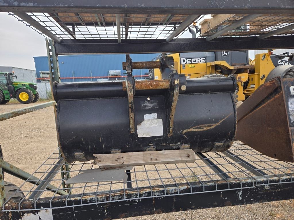 2024 John Deere 60D42 Image 4