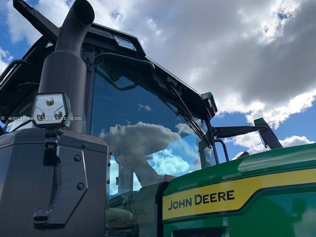 2024 John Deere 7R 270 Image 10