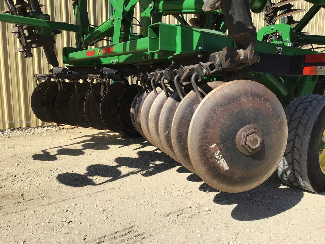 2021 John Deere 2635 Image 11