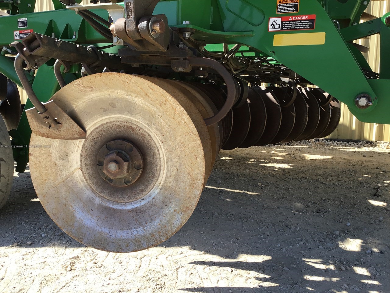 2021 John Deere 2635 Image 13