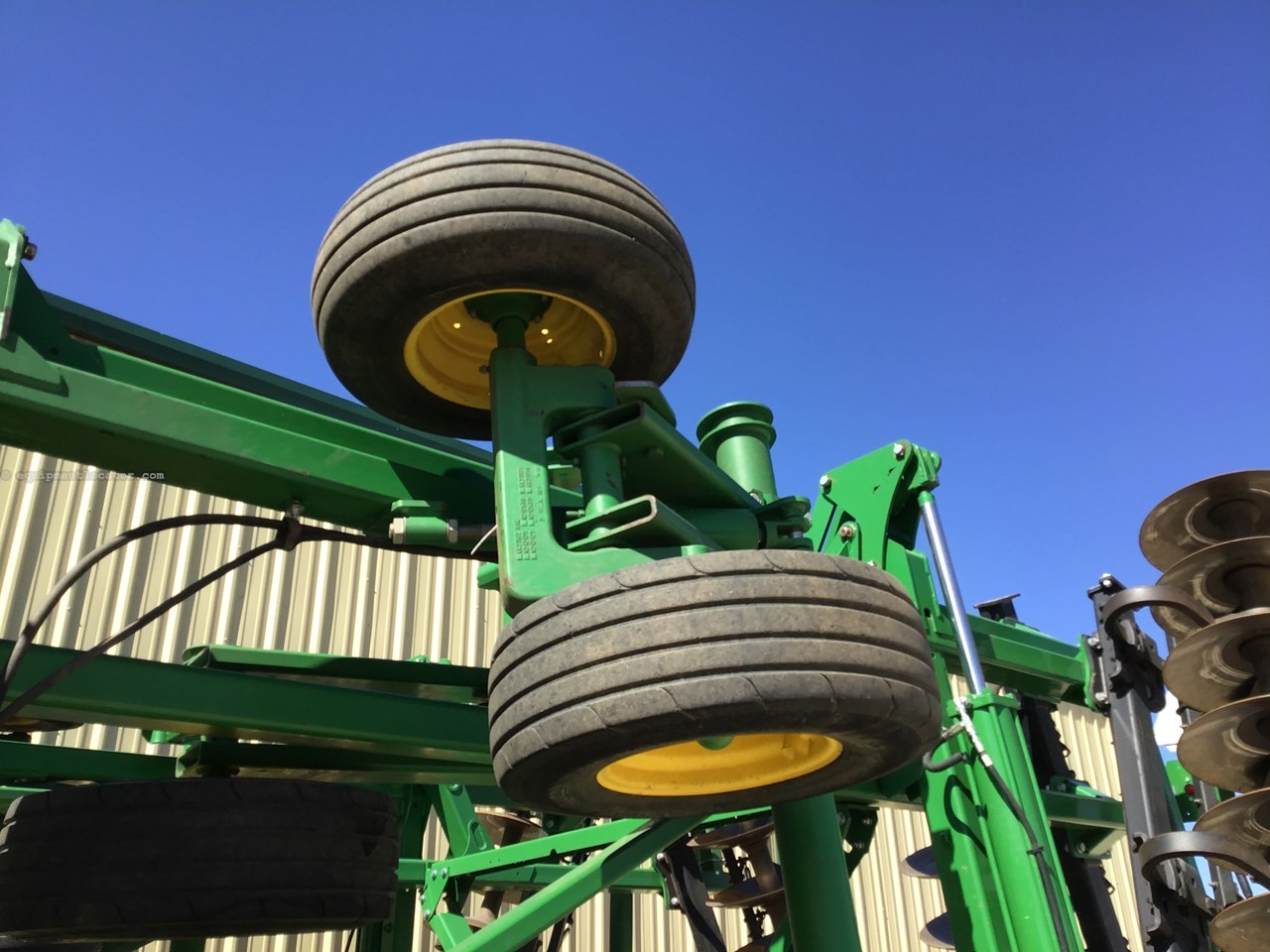 2021 John Deere 2635 Image 20