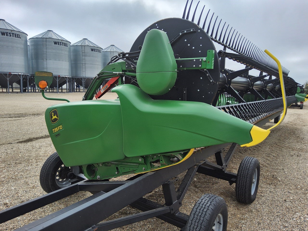 2020 John Deere 735FD Image 10