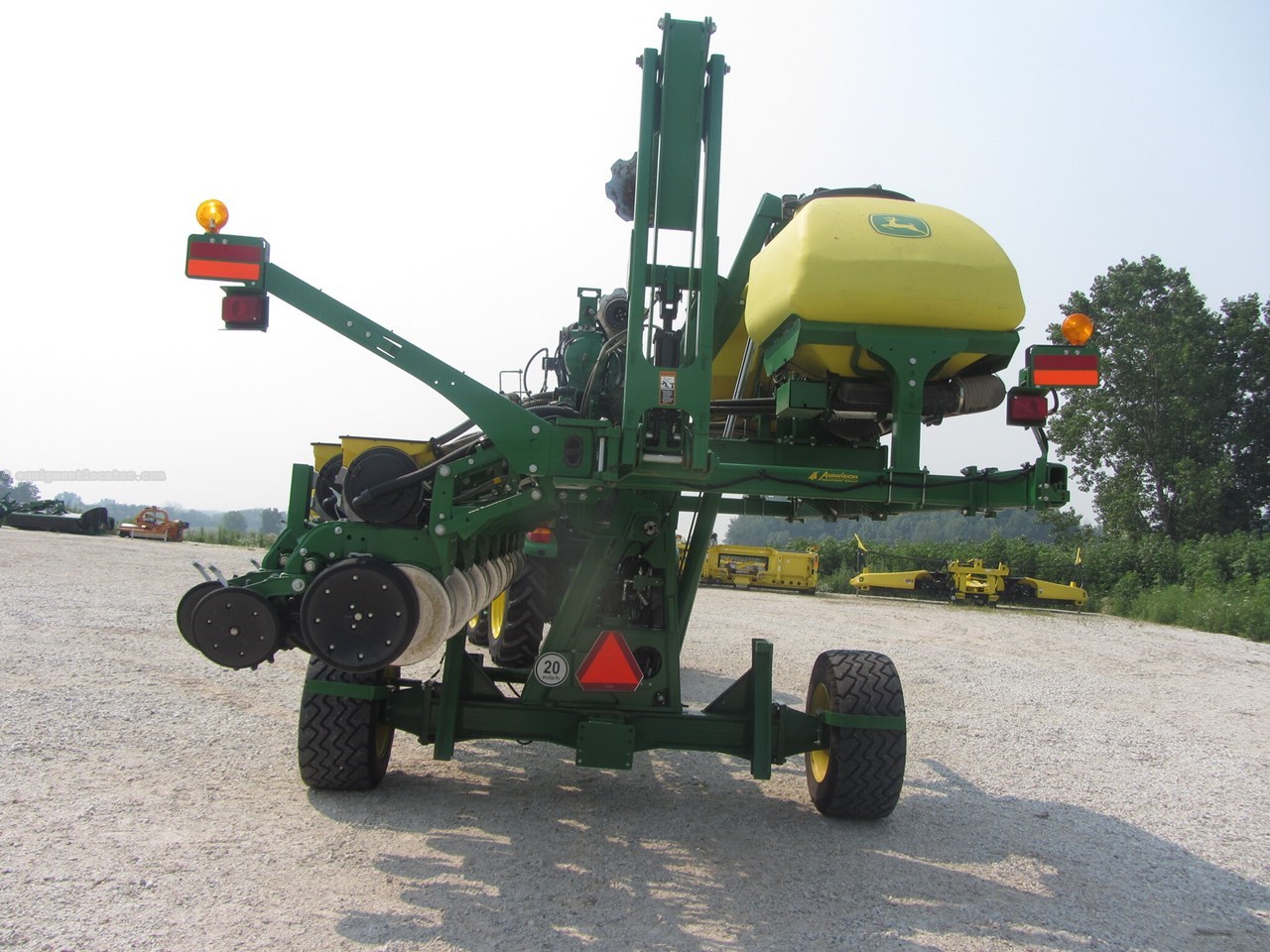 2023 John Deere 1745 Image 4