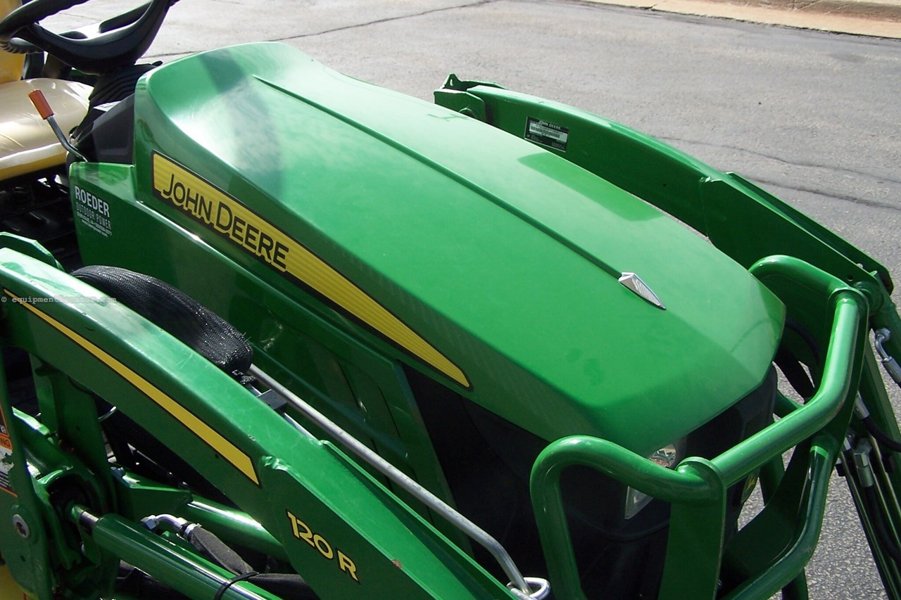 2019 John Deere 1025R Image 10