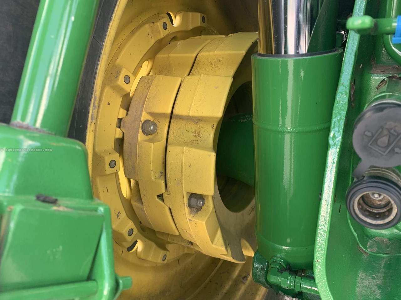 2011 John Deere 8360R Image 10