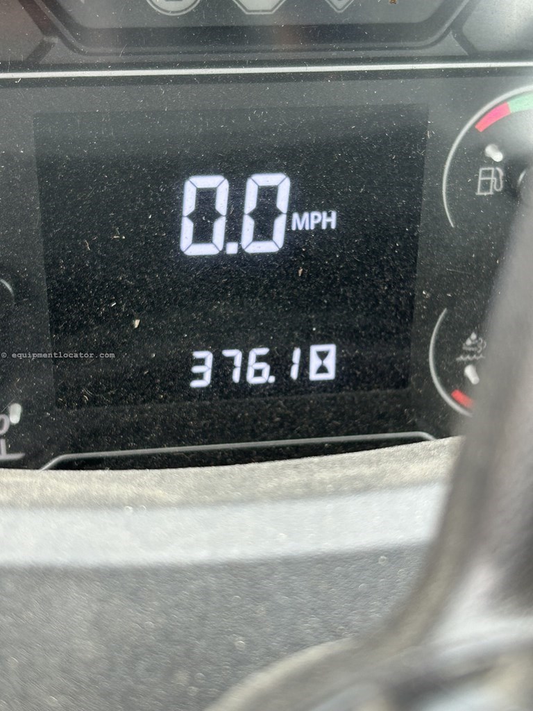 2024 John Deere 5100E Image 10