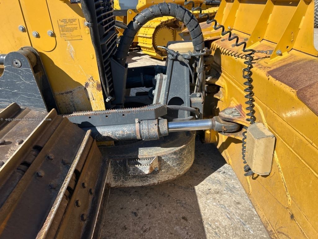 2021 John Deere 750L Image 10