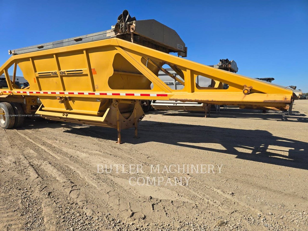 2014 Trail King TKBD22-433 Image 2