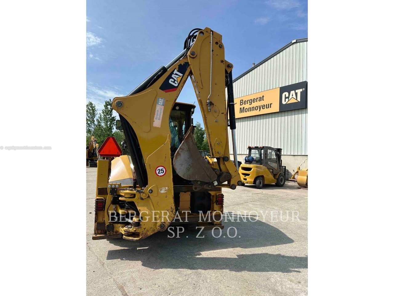 2019 Caterpillar 432F2 Image 10