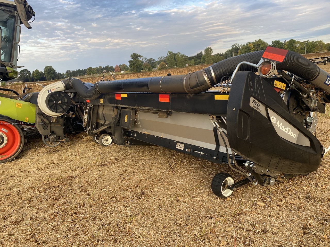 2025 MacDon FD245 Image 4