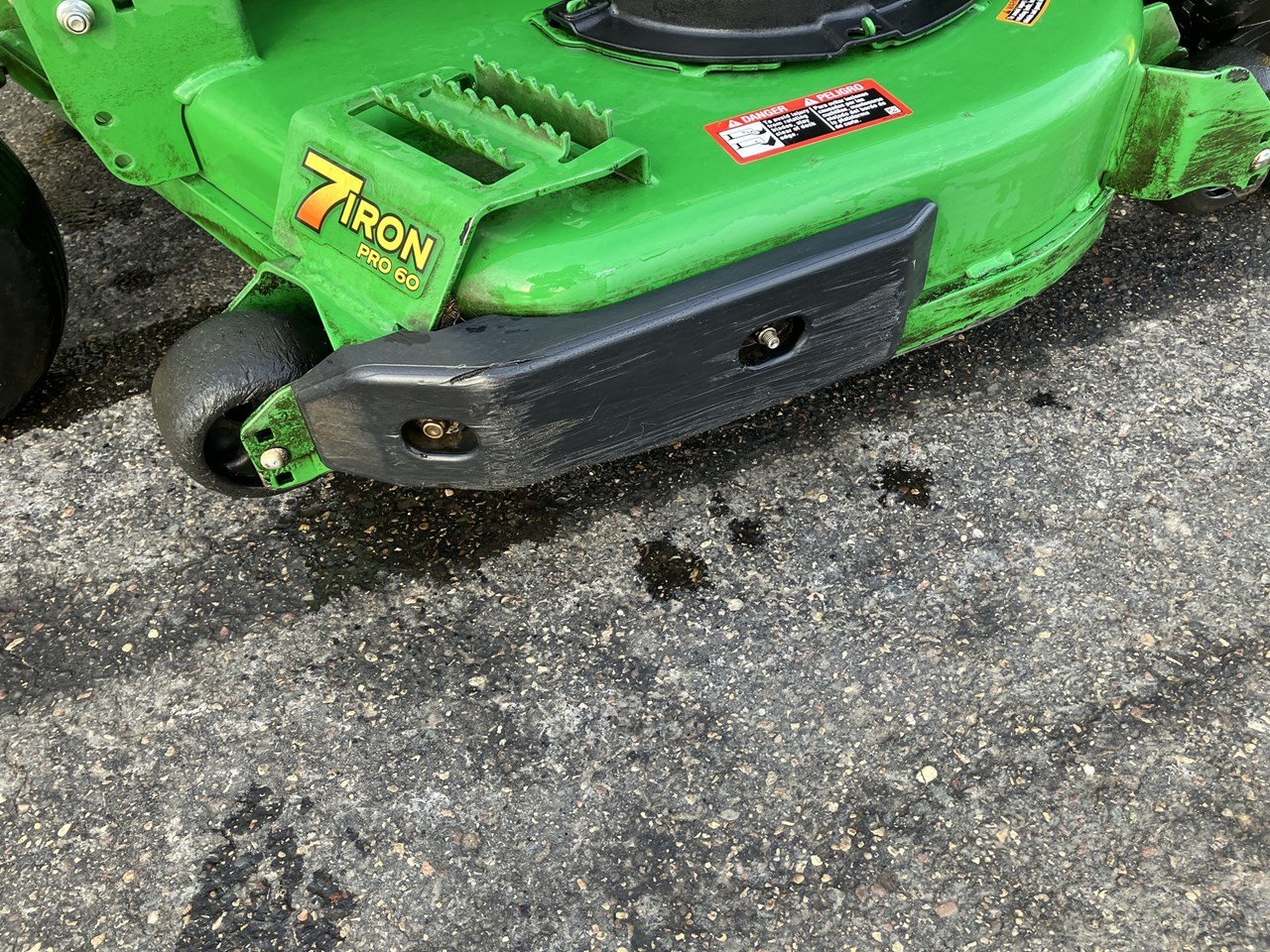 2023 John Deere Z970R Image 10