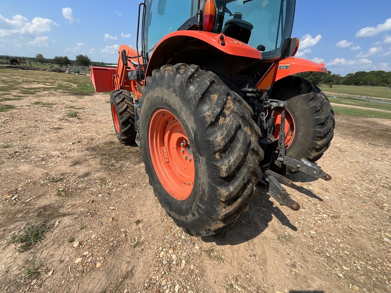 2017 Kubota M6-111 Image 10