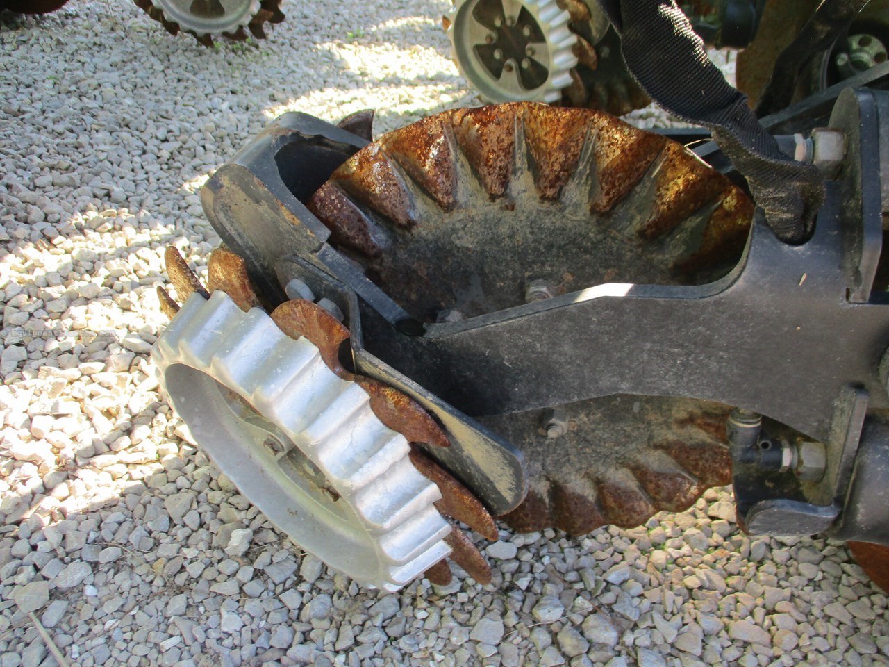 2023 John Deere DR18 Image 10