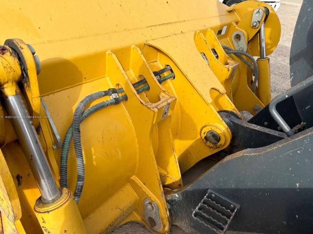 2022 John Deere 755K Image 10