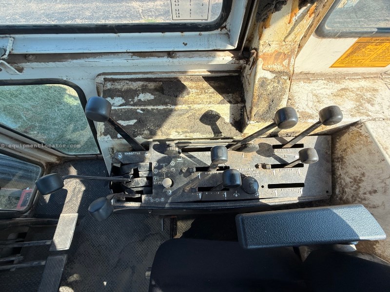 1982 Case 2090 Image 10