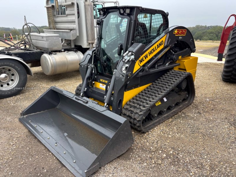 2025 New Holland C332 Image 2