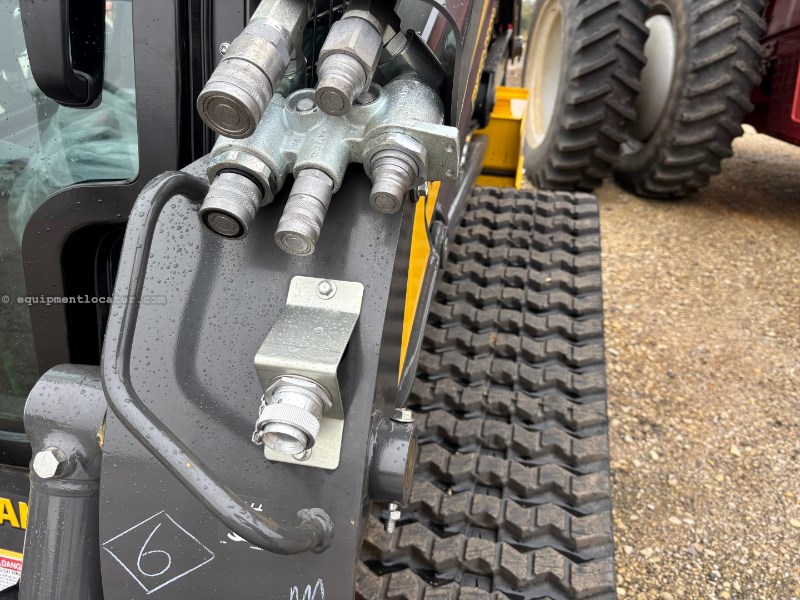 2025 New Holland C332 Image 4