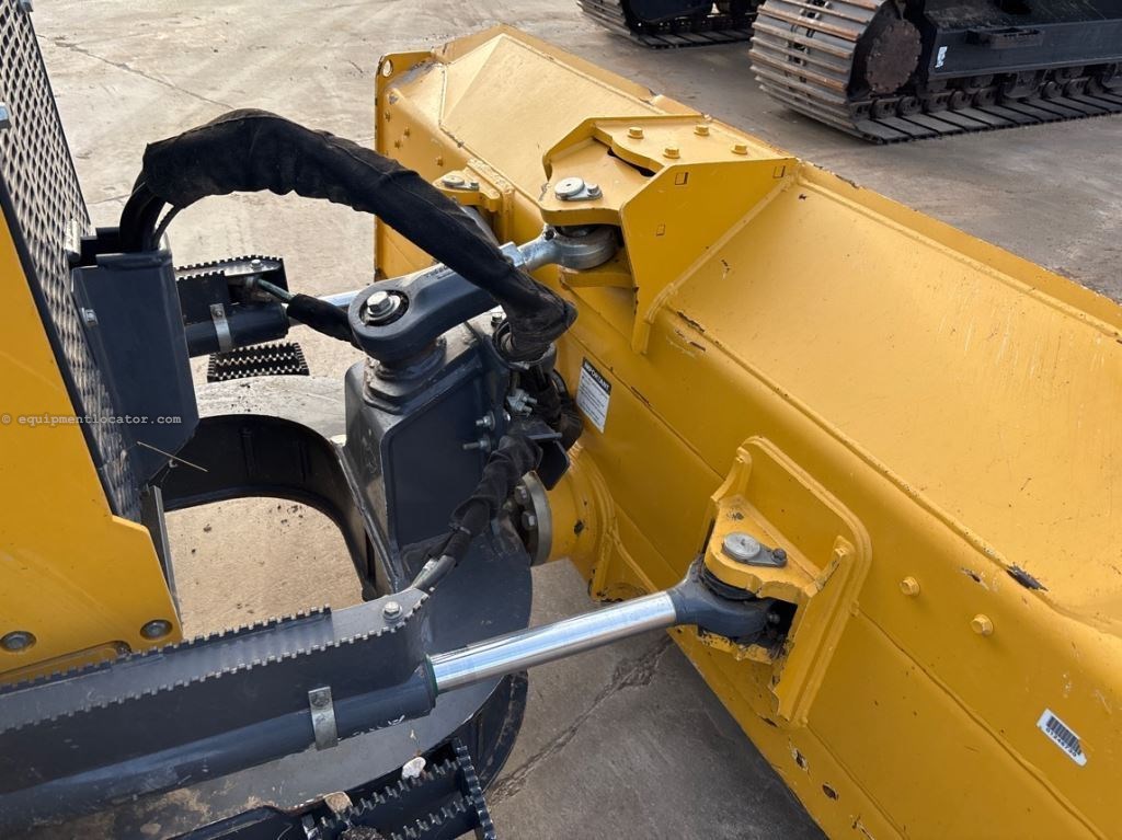 2023 John Deere 550K Image 10