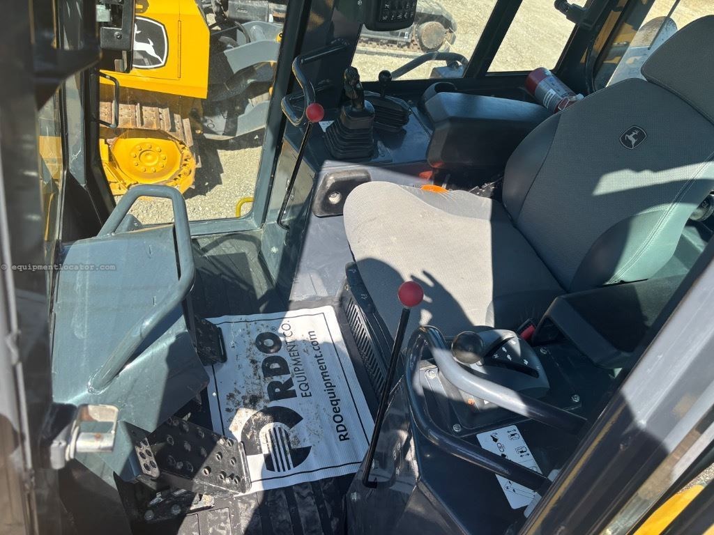 2023 John Deere 755K Image 10