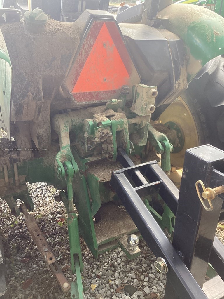 2018 John Deere 5045E Image 4