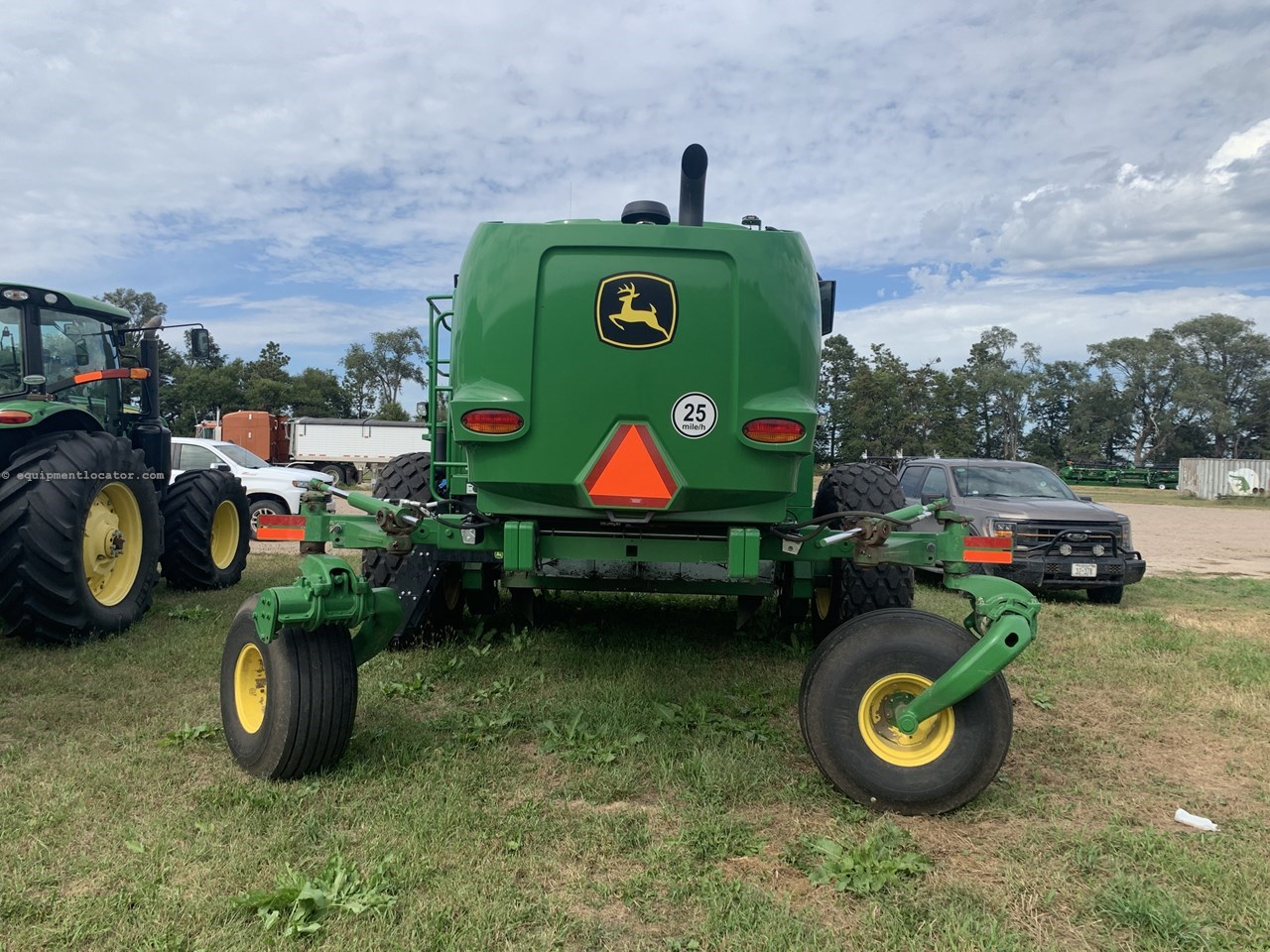 2024 John Deere W235R Image 4