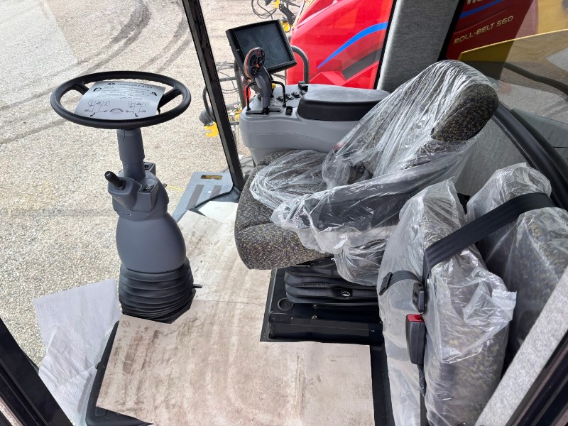 2024 New Holland SPEEDROWER 220+ Image 10