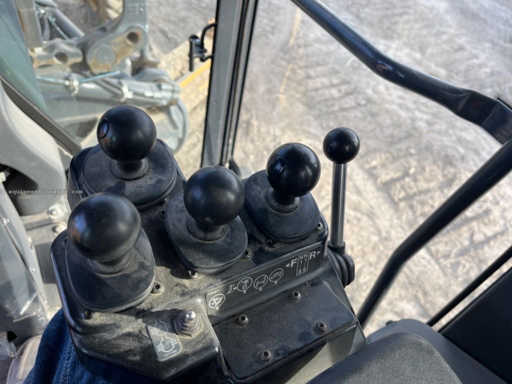 2023 John Deere 772G Image 41