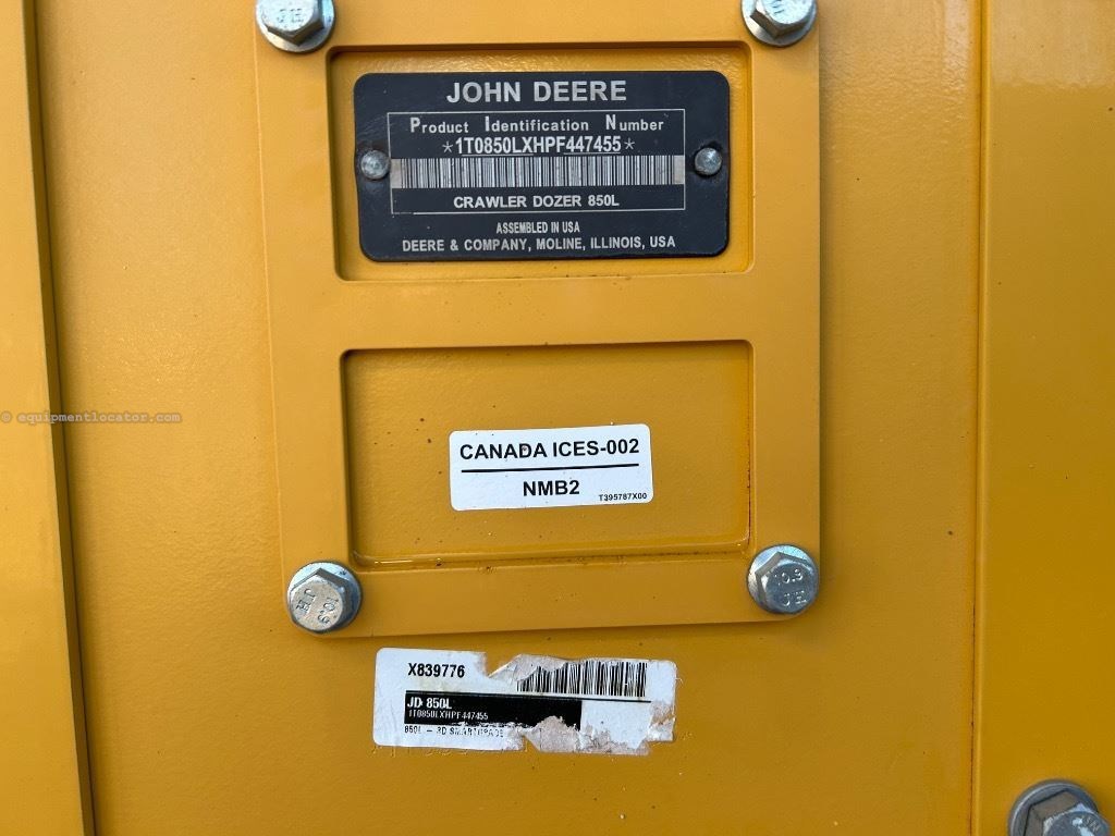 2023 John Deere 850L Image 10