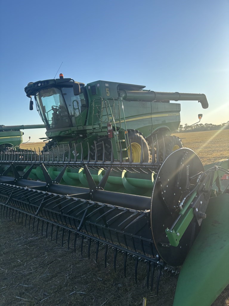2021 John Deere RD45F Image 10