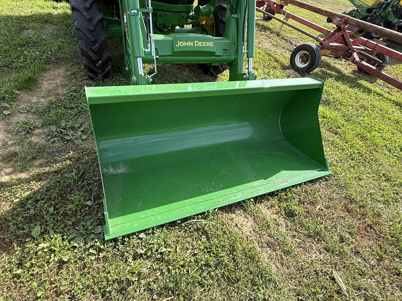 2024 John Deere 5075E Image 5