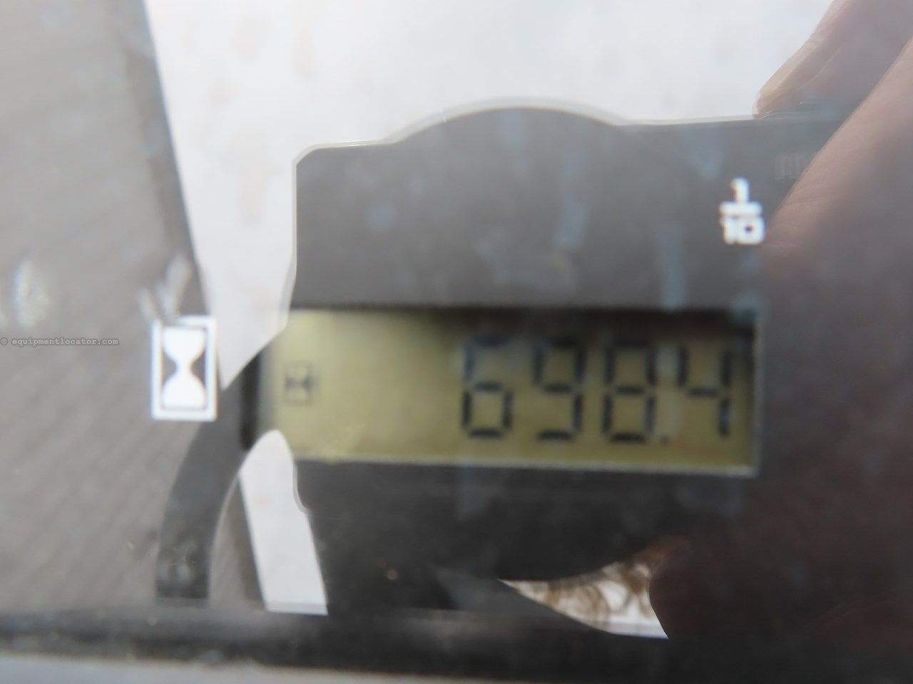 2013 John Deere X750 Image 10