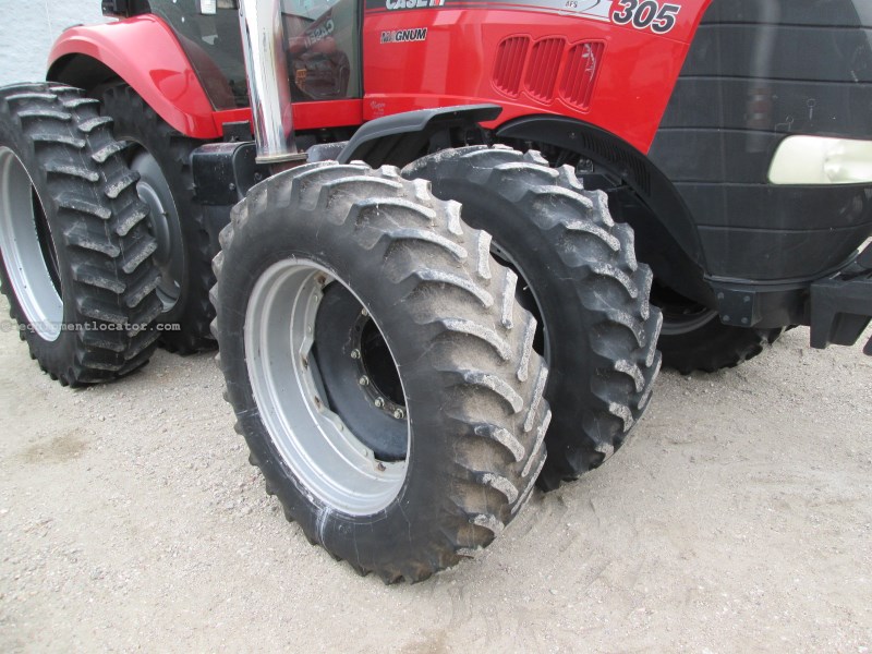 2011 Case IH Magnum 305 Image 10