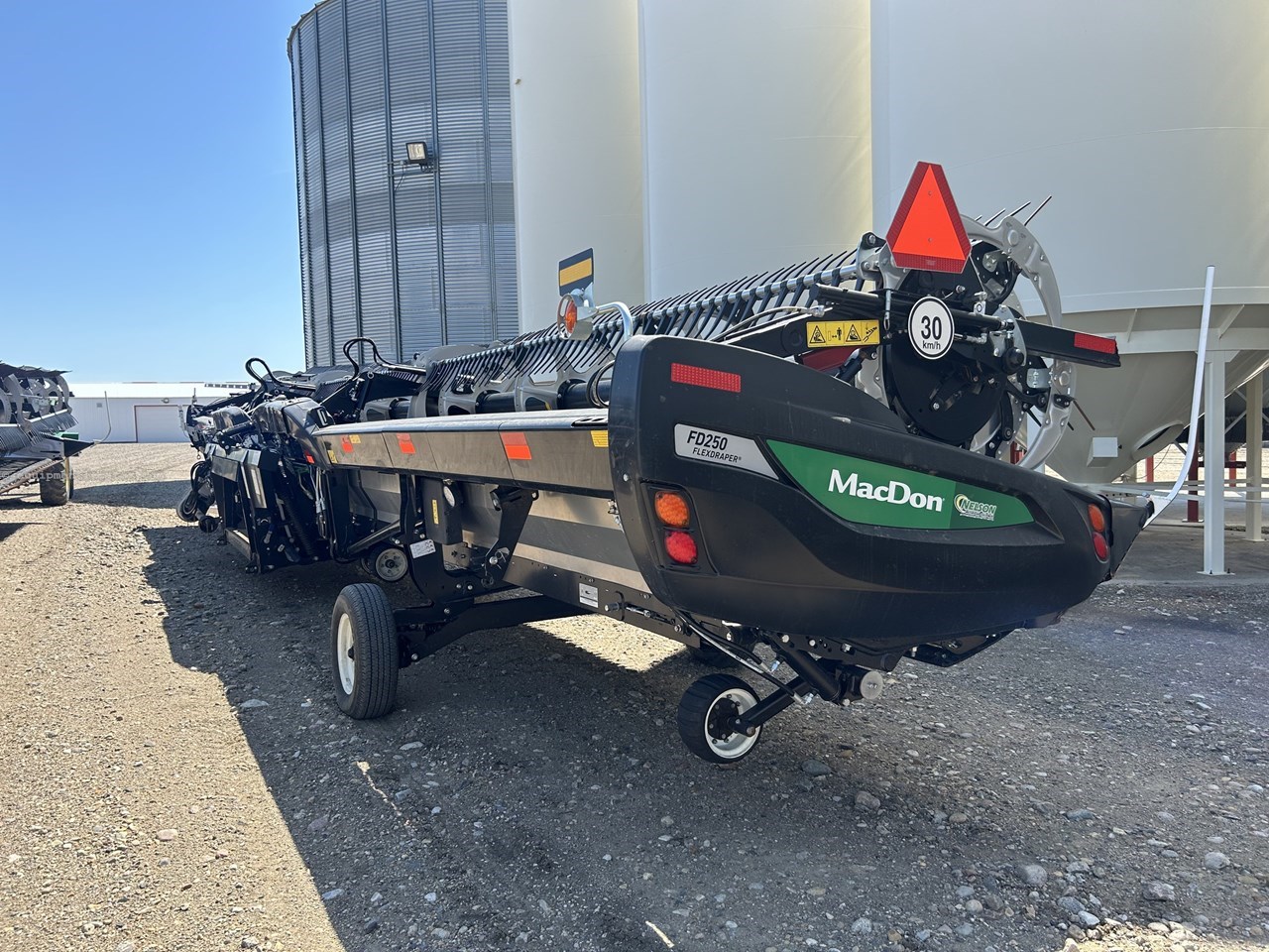 2022 MacDon FD250 Image 10