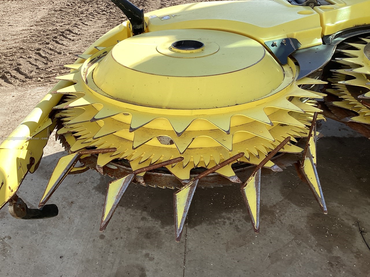 2021 John Deere 772 Image 13