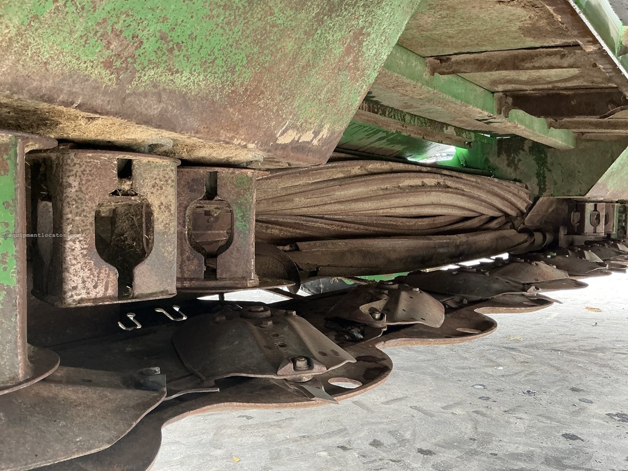 2015 John Deere W235 Image 10