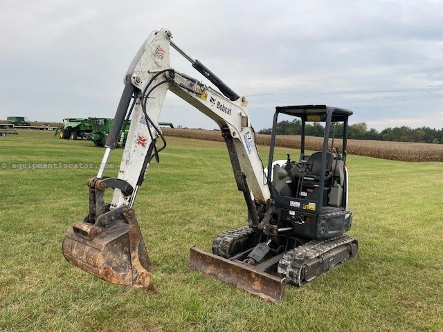 2019 Bobcat E32 Image 2