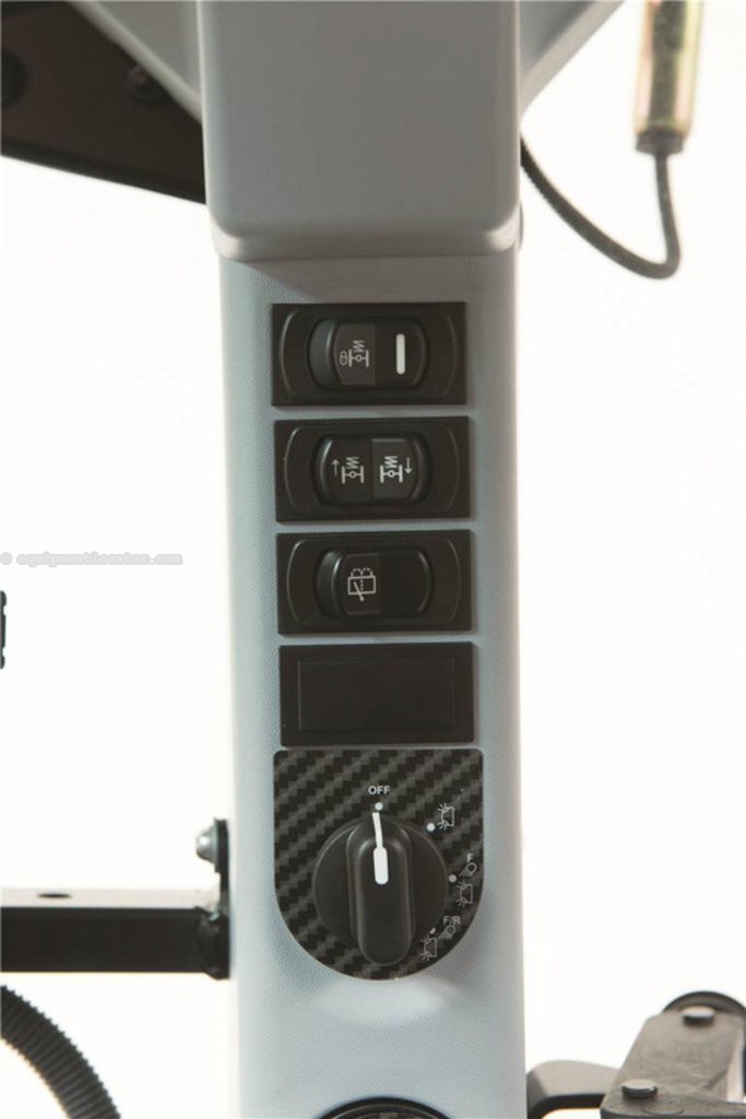 2025 New Holland T5.120 Electro Command Image 4