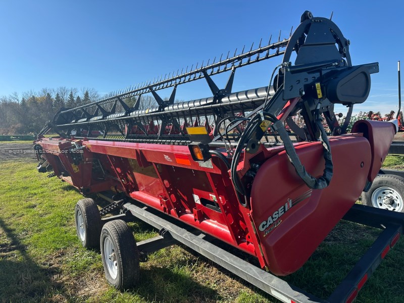 2021 Case IH 3162 35' Image 10