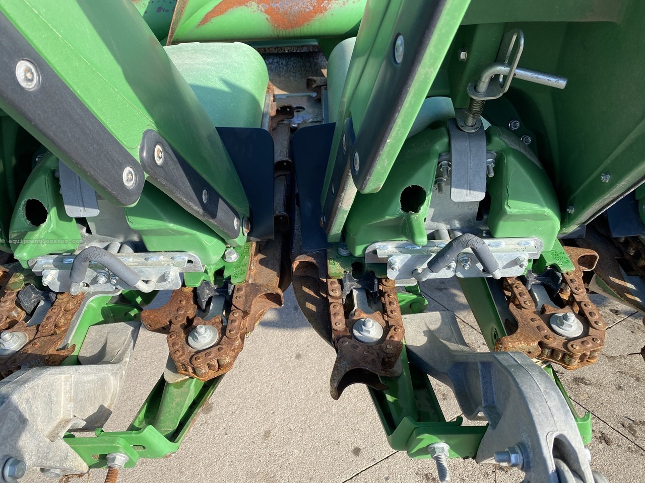 2022 John Deere C18R Image 10