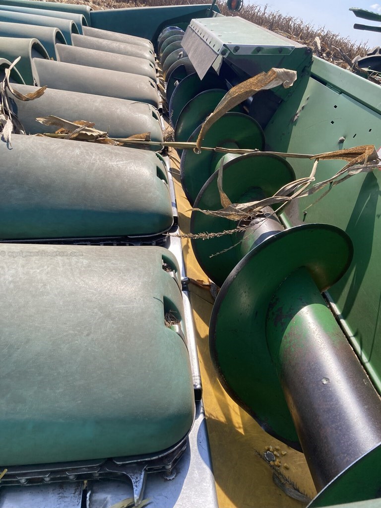 1995 John Deere 893 Image 10