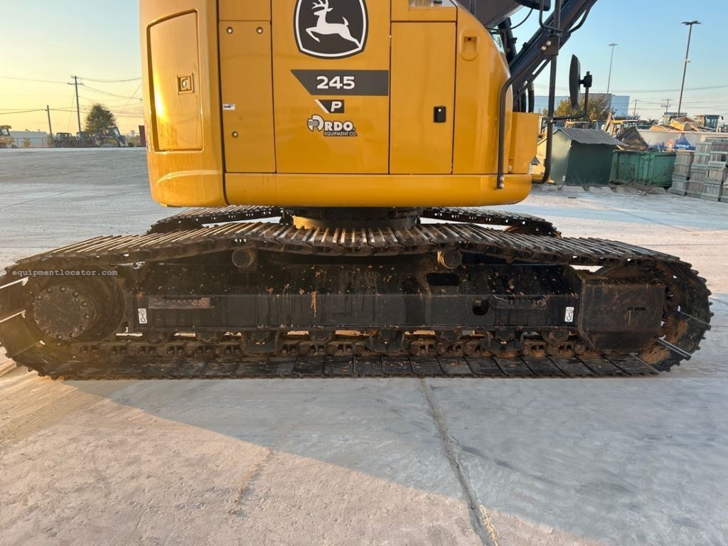 2023 John Deere 245P Image 10