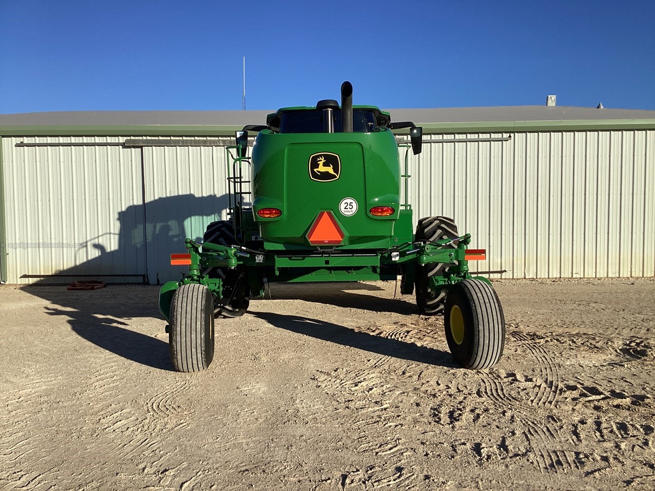 2024 John Deere W235R Image 10