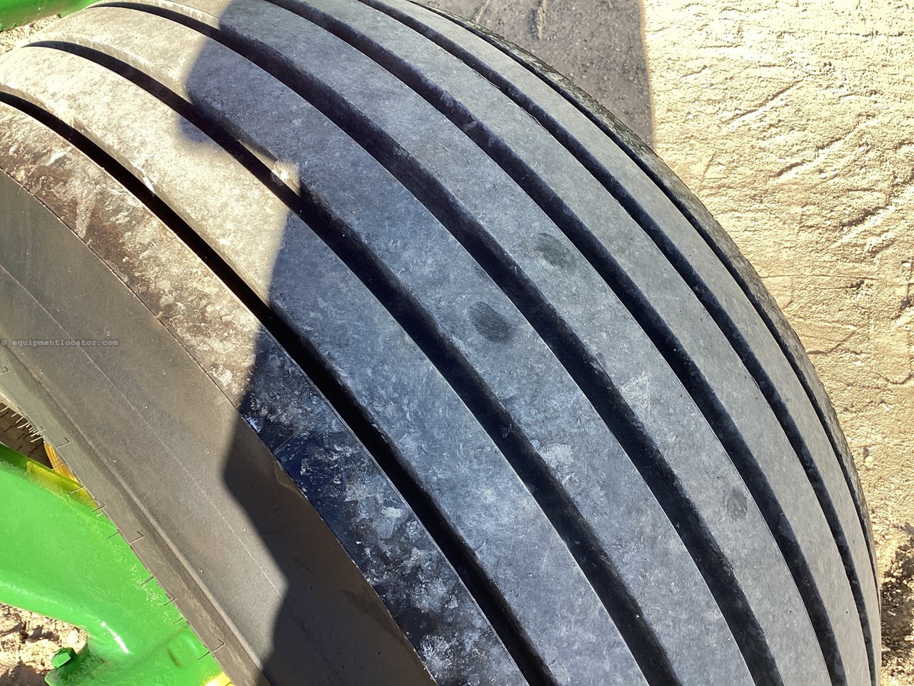 2024 John Deere W235R Image 36