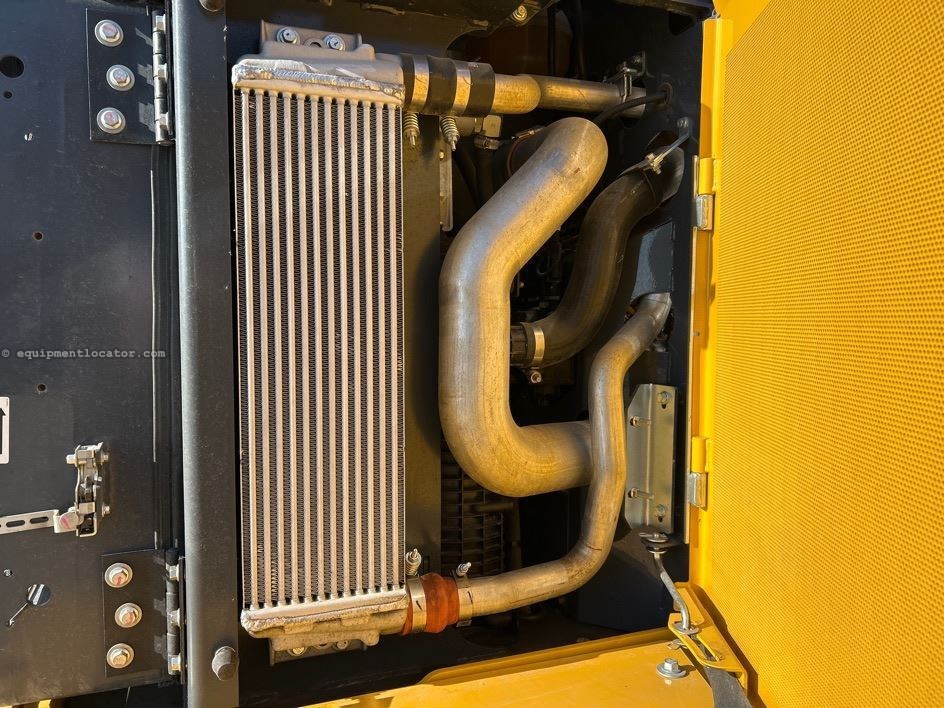 2024 John Deere 444P Image 30